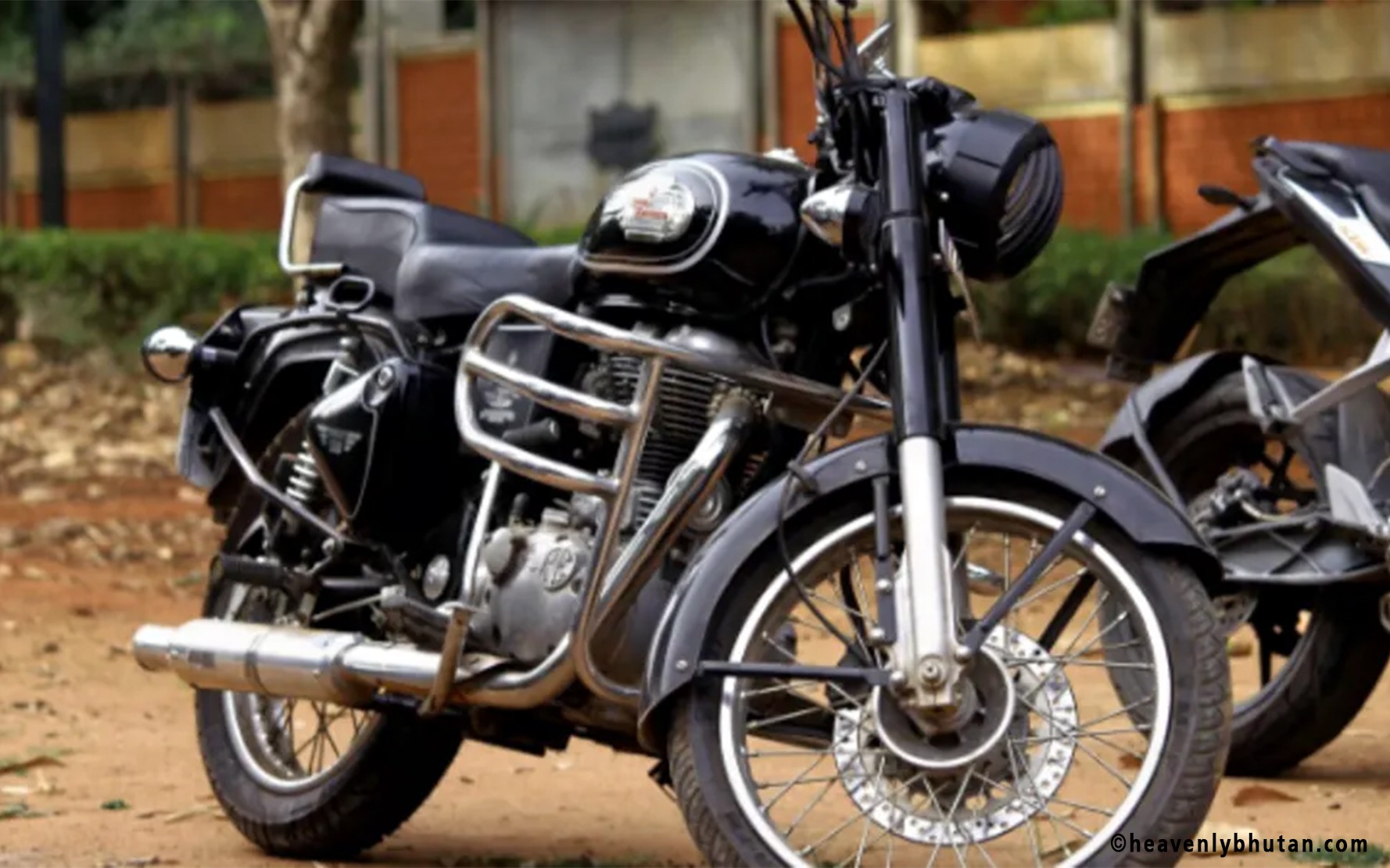 royal enfield bike rental near me