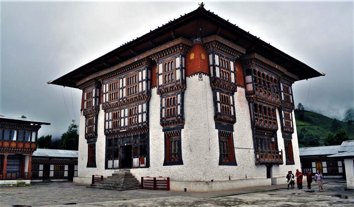 Drametse Lhakhang In Mongar Attractions In Mongar Heavenlybhutan