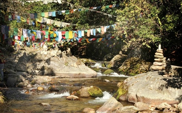 Guru Rinpoche Ney Norbugang, Place to Visit in Sarpang-Attraction in Sarpang